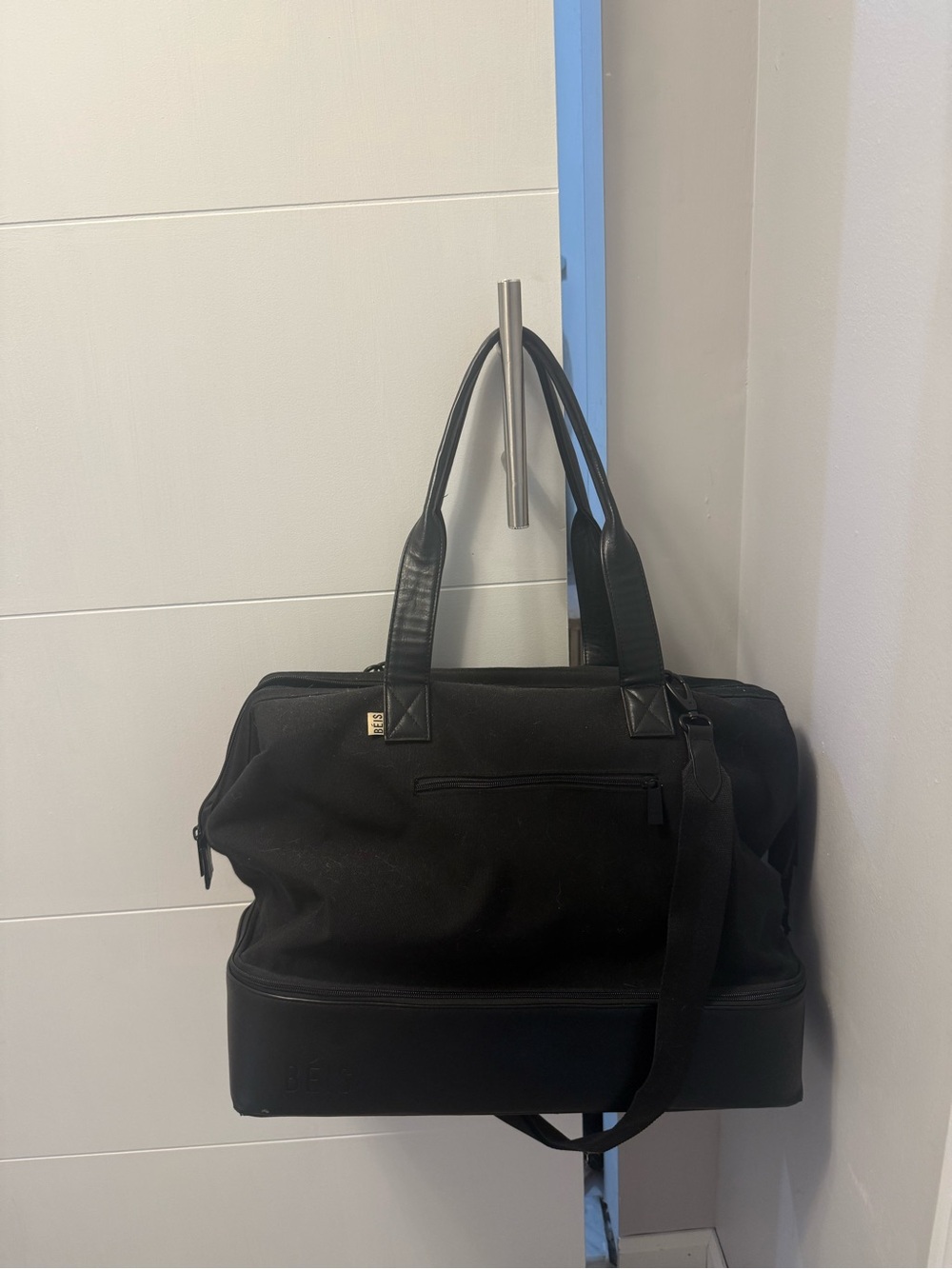 BÉIS Black Convertible Weekender Travel Duffel Bag Shoe Compartment Shoulder